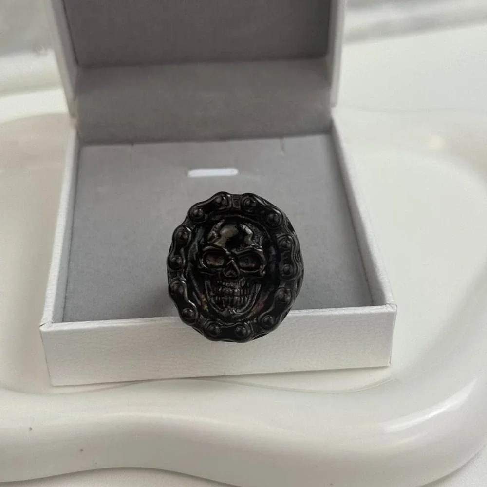 Black Skull Statement Ring Mens Bold Edgy Streetwear Size 11